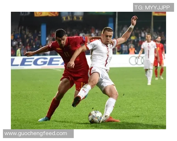 足球1v1进攻球星突破技巧与经典案例分析 足球1v1进攻球星突破技巧与经典案例分析